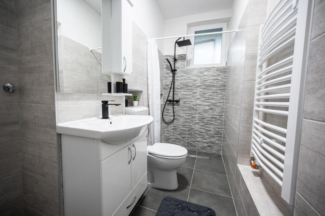 Modern Studio Apartment In The Old Town Sarajevo Ngoại thất bức ảnh